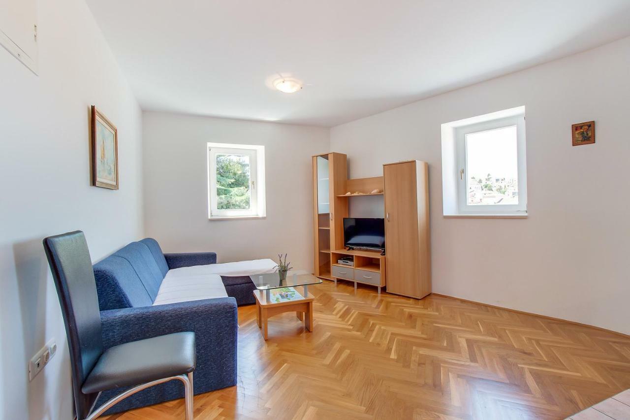 Apartments Bellus Mare Mali Lošinj Eksteriør billede