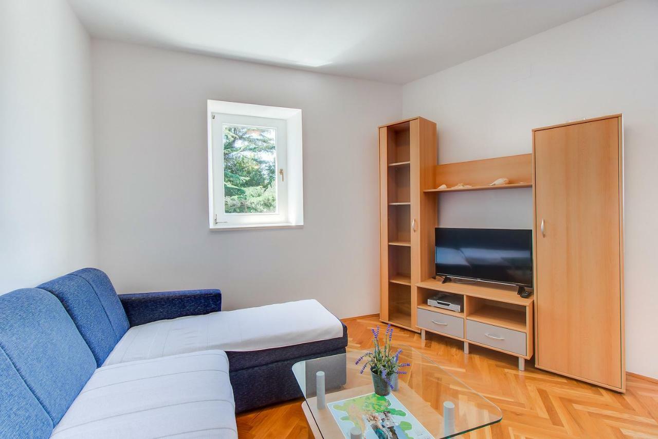 Apartments Bellus Mare Mali Lošinj Eksteriør billede