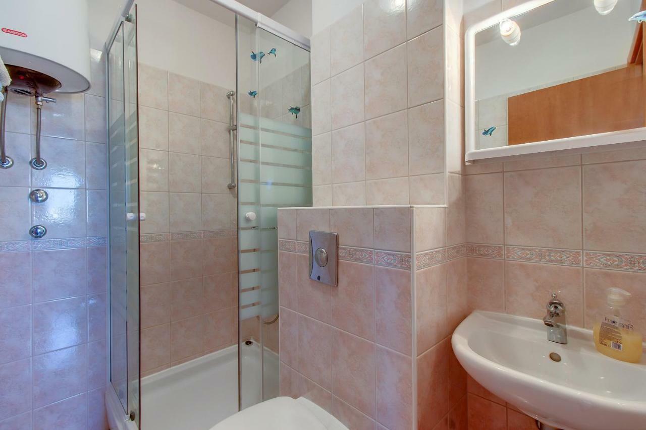 Apartments Bellus Mare Mali Lošinj Eksteriør billede