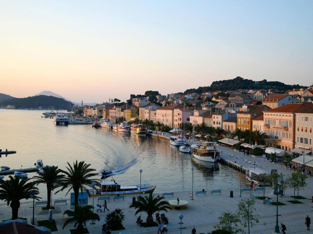 Apartments Bellus Mare Mali Lošinj Eksteriør billede